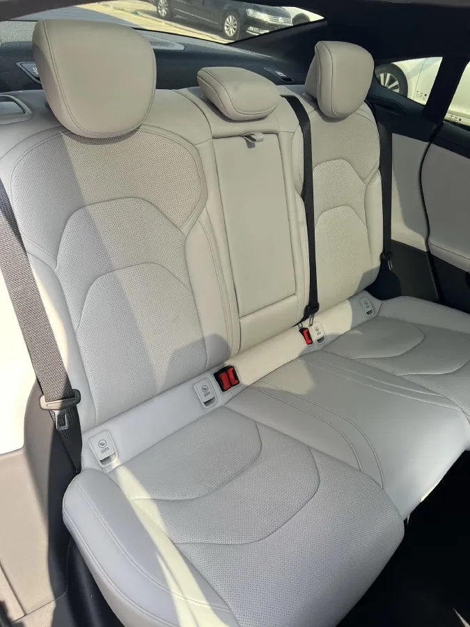 2024 MI SU7 BEV 101KWH,autocango,china used car exporter,china ev exporter,chinese used car exporter,chinese used ev exporter