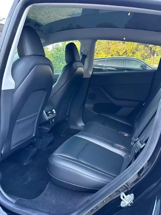 2022 Tesla Model Y BEV 60KWH,autocango,china used car exporter,china ev exporter,chinese used car exporter,chinese used ev exporter