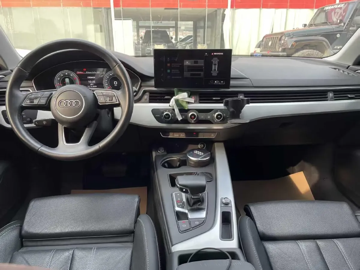 2022 Audi A4L 2.0T 190HP L4 7DCT,autocango,china used car exporter,china ev exporter,chinese used car exporter,chinese used ev exporter