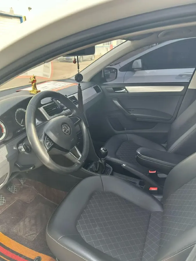 2018 Skoda Rapid 1.6L 110HP L4 5MT,autocango,china used car exporter,china ev exporter,chinese used car exporter,chinese used ev exporter