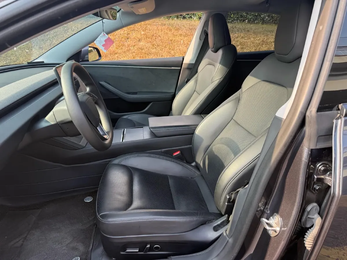 2023 Buick EnvisionPlus 2.0T 237HP L4 9AT,autocango,china used car exporter,china ev exporter,chinese used car exporter,chinese used ev exporter