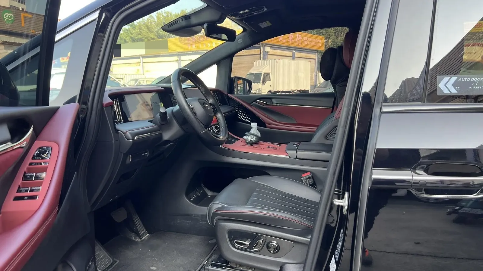 2023 GAC Trumpchi M8 2.0T 190HP L4 E-CVT Hybrid,autocango,china used car exporter,china ev exporter,chinese used car exporter,chinese used ev exporter