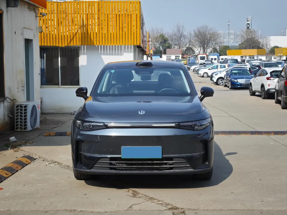 2024 Leapmotor C10 1.5L 95HP L4 REEV 28.4KWH,autocango,china used car exporter,china ev exporter,chinese used car exporter,chinese used ev exporter