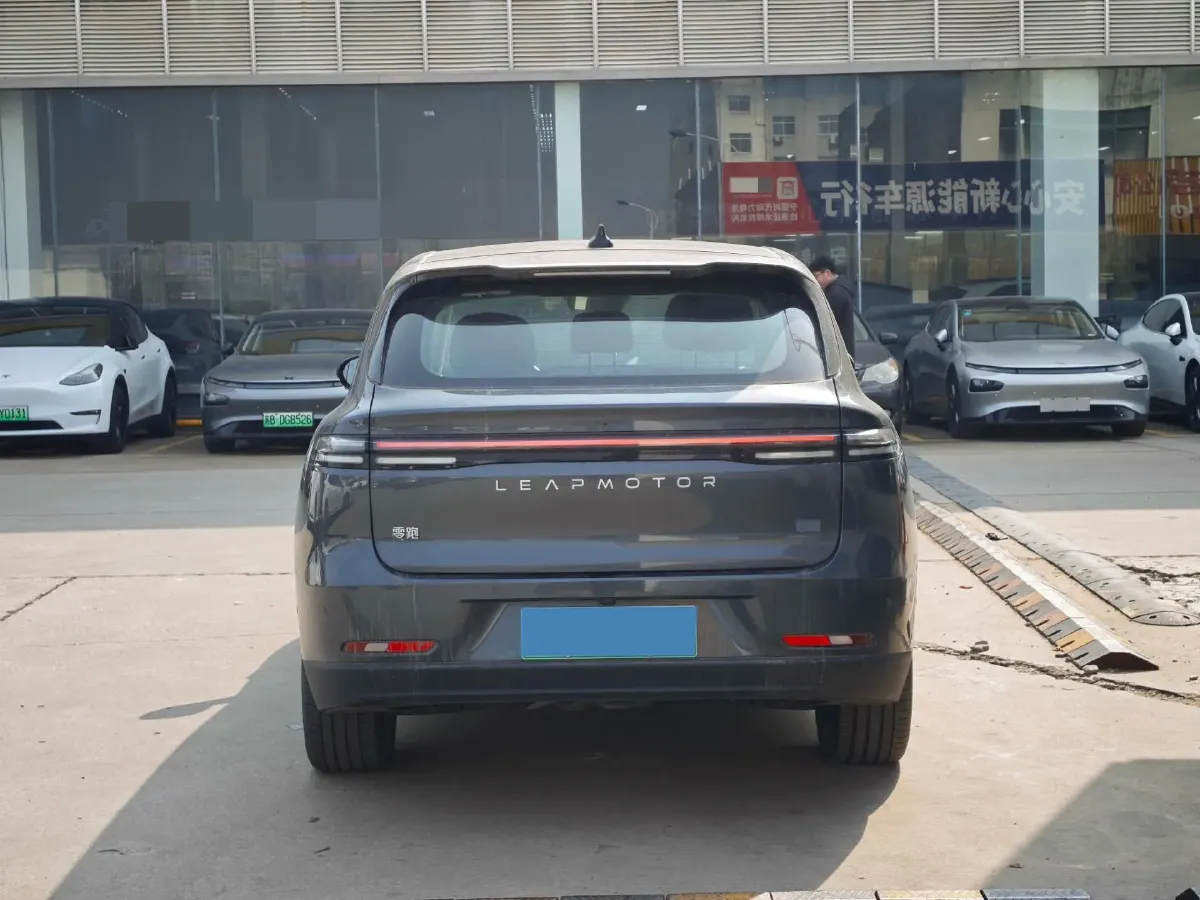 2024 Leapmotor C10 1.5L 95HP L4 REEV 28.4KWH,autocango,china used car exporter,china ev exporter,chinese used car exporter,chinese used ev exporter