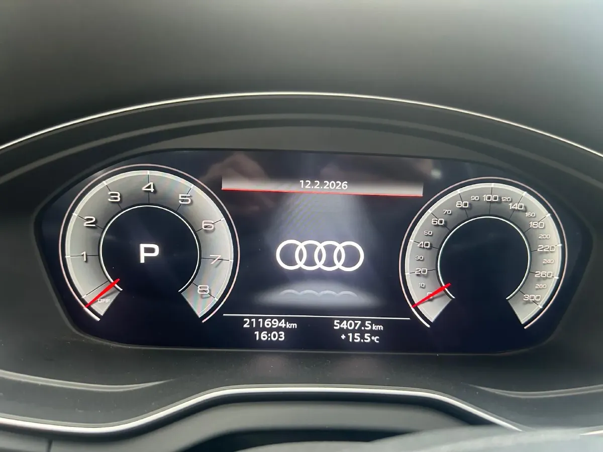 2022 Audi Q5L 2.0T 190HP L4 7DCT,autocango,china used car exporter,china ev exporter,chinese used car exporter,chinese used ev exporter