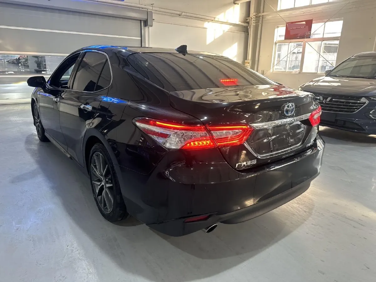 2023 Toyota Camry 2.5L 178HP L4 E-CVT Hybrid,autocango,china used car exporter,china ev exporter,chinese used car exporter,chinese used ev exporter