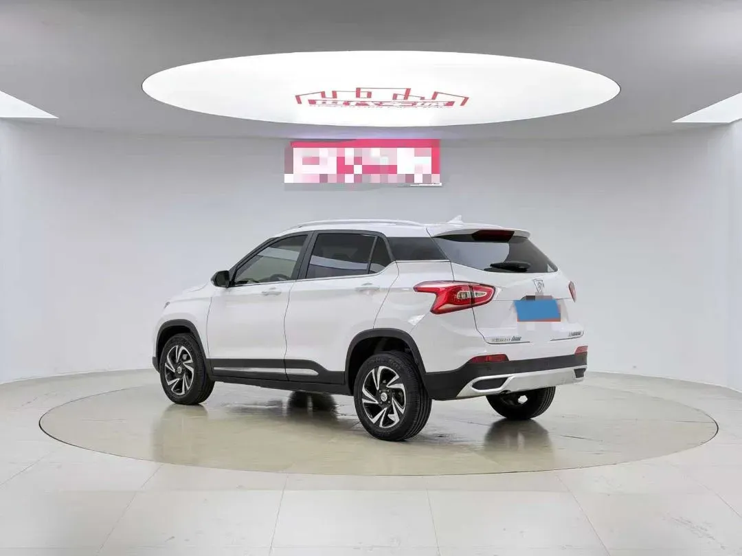 2017 HaiMa S5 Young Edition 1.6L 122HP L4 5MT,autocango,china used car exporter,china ev exporter,chinese used car exporter,chinese used ev exporter