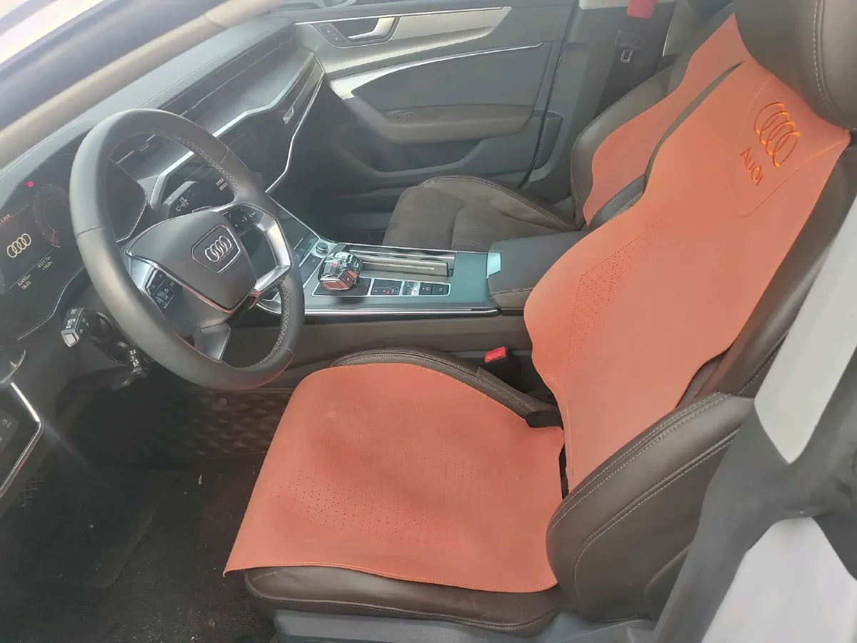 2022 Cadillac XT6 2.0T 237HP L4 9AT,autocango,china used car exporter,china ev exporter,chinese used car exporter,chinese used ev exporter