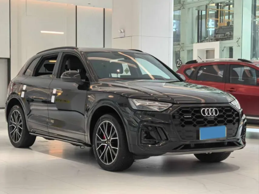 2024 Audi Q5L 2.0T 245HP L4 7DCT,autocango,china used car exporter,china ev exporter,chinese used car exporter,chinese used ev exporter