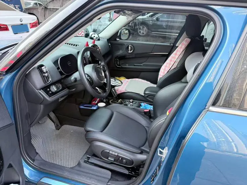 2021 MINI COUNTRYMAN 1.5T 136HP L3 8AT,autocango,china used car exporter,china ev exporter,chinese used car exporter,chinese used ev exporter