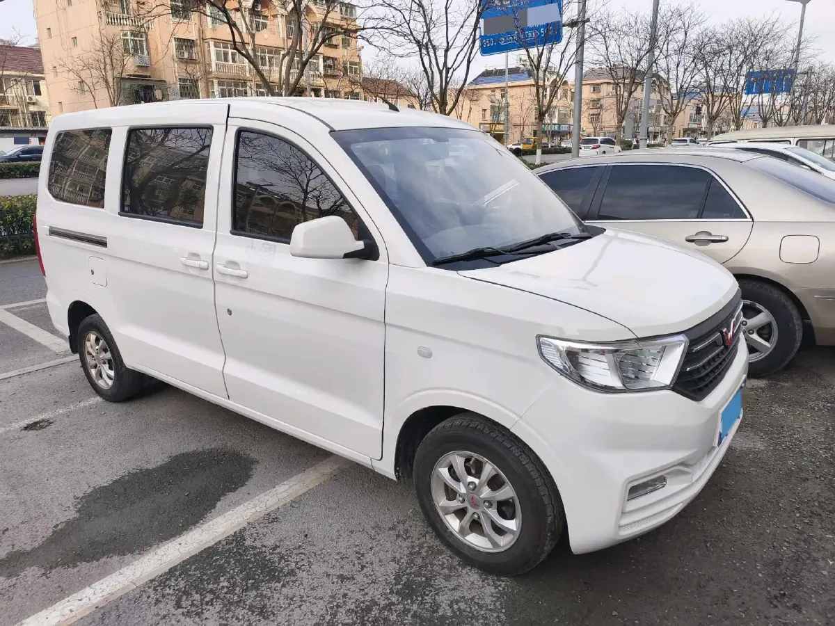2022 JinBei Little Sea Lion X30 1.5L 102HP L4 5MT,autocango,china used car exporter,china ev exporter,chinese used car exporter,chinese used ev exporter