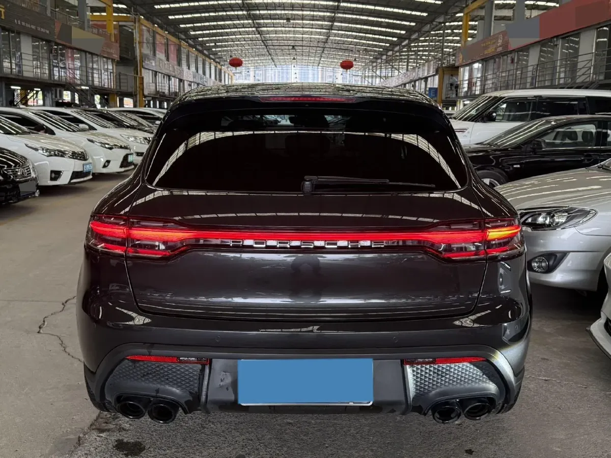 2023 Porsche Macan 2.0T 265HP L4 7DCT,autocango,china used car exporter,china ev exporter,chinese used car exporter,chinese used ev exporter