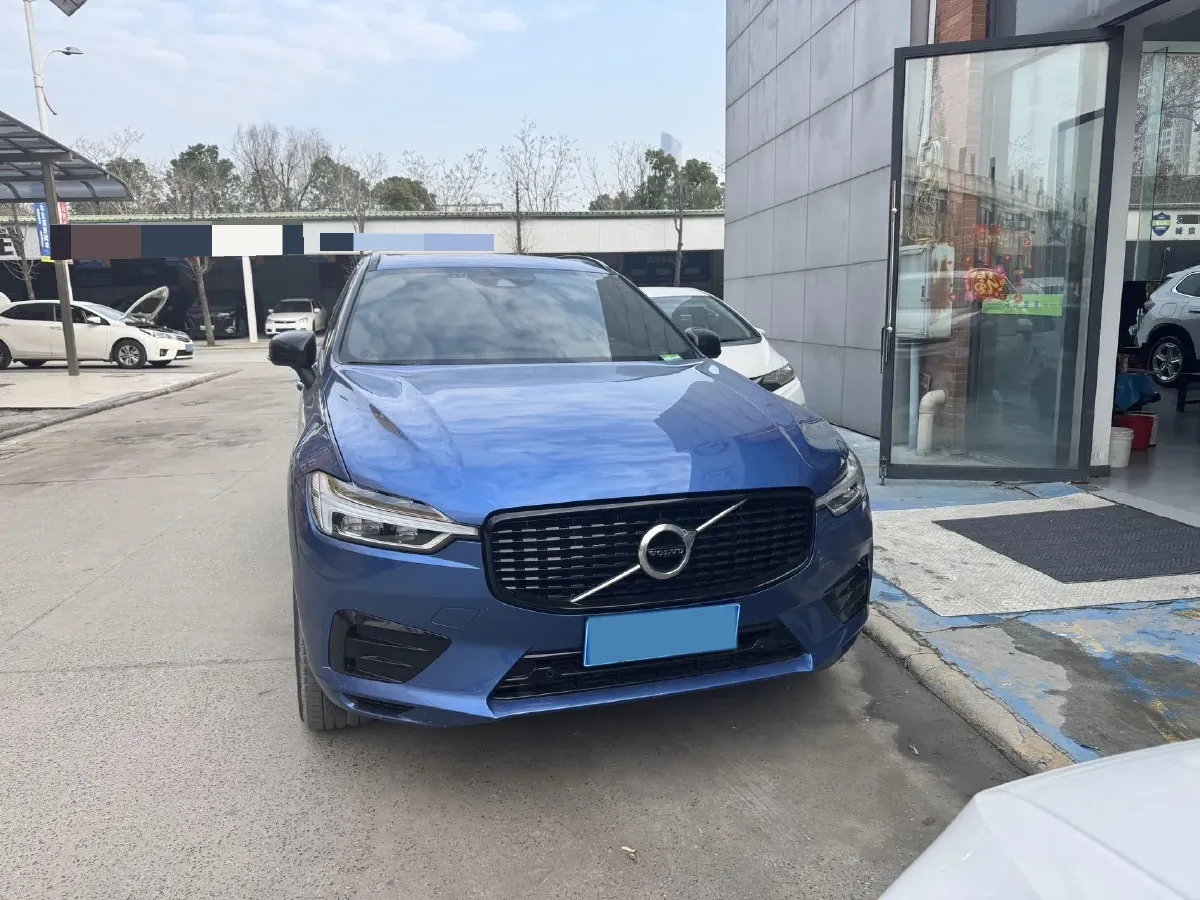 2021 Volvo XC60 2.0T 250HP L4 8AT,autocango,china used car exporter,china ev exporter,chinese used car exporter,chinese used ev exporter
