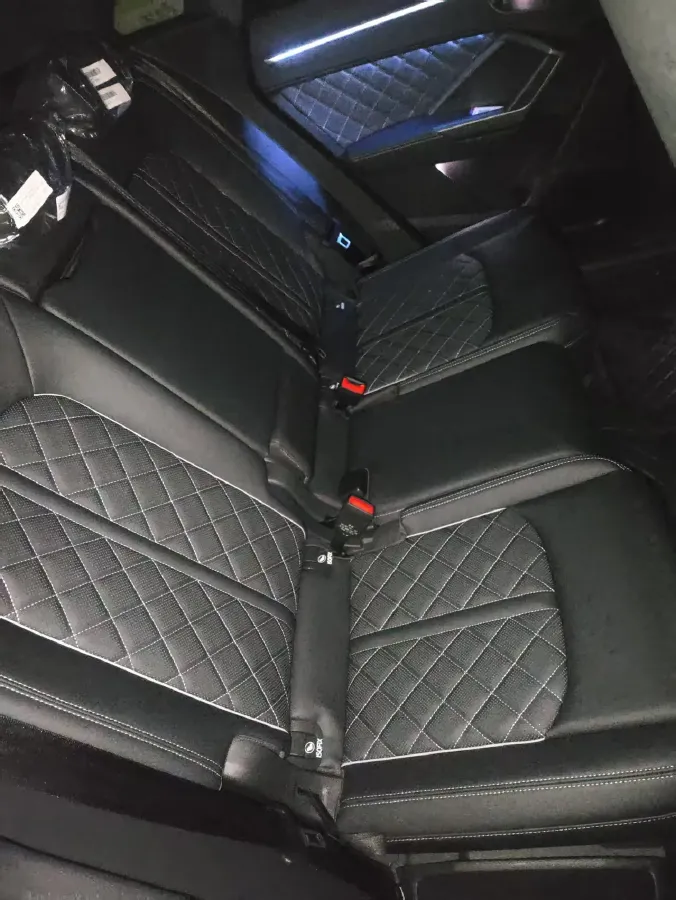 2025 Audi Q3 1.5T 160HP L4 7DCT,autocango,china used car exporter,china ev exporter,chinese used car exporter,chinese used ev exporter