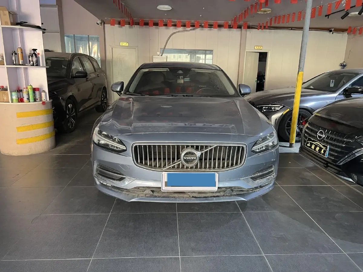 2019 Mercedes-Benz E Class 1.5T 184HP L4 9AT,autocango,china used car exporter,china ev exporter,chinese used car exporter,chinese used ev exporter