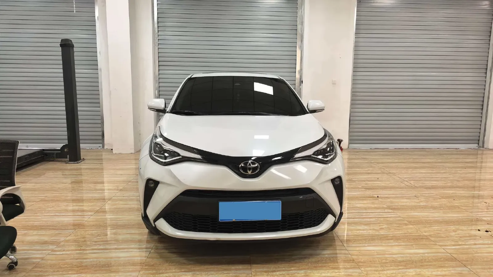 2023 Toyota C-HR 2.0L 171HP L4 CVT,autocango,china used car exporter,china ev exporter,chinese used car exporter,chinese used ev exporter