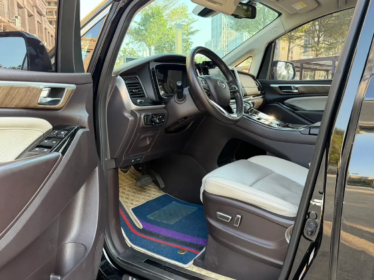 2021 GAC Trumpchi M8 2.0T 252HP L4 8AT,autocango,china used car exporter,china ev exporter,chinese used car exporter,chinese used ev exporter