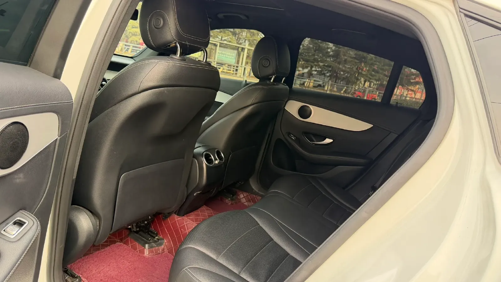 2023 Mercedes-Benz GLC Coupe 2.0T 197HP L4 9AT,autocango,china used car exporter,china ev exporter,chinese used car exporter,chinese used ev exporter