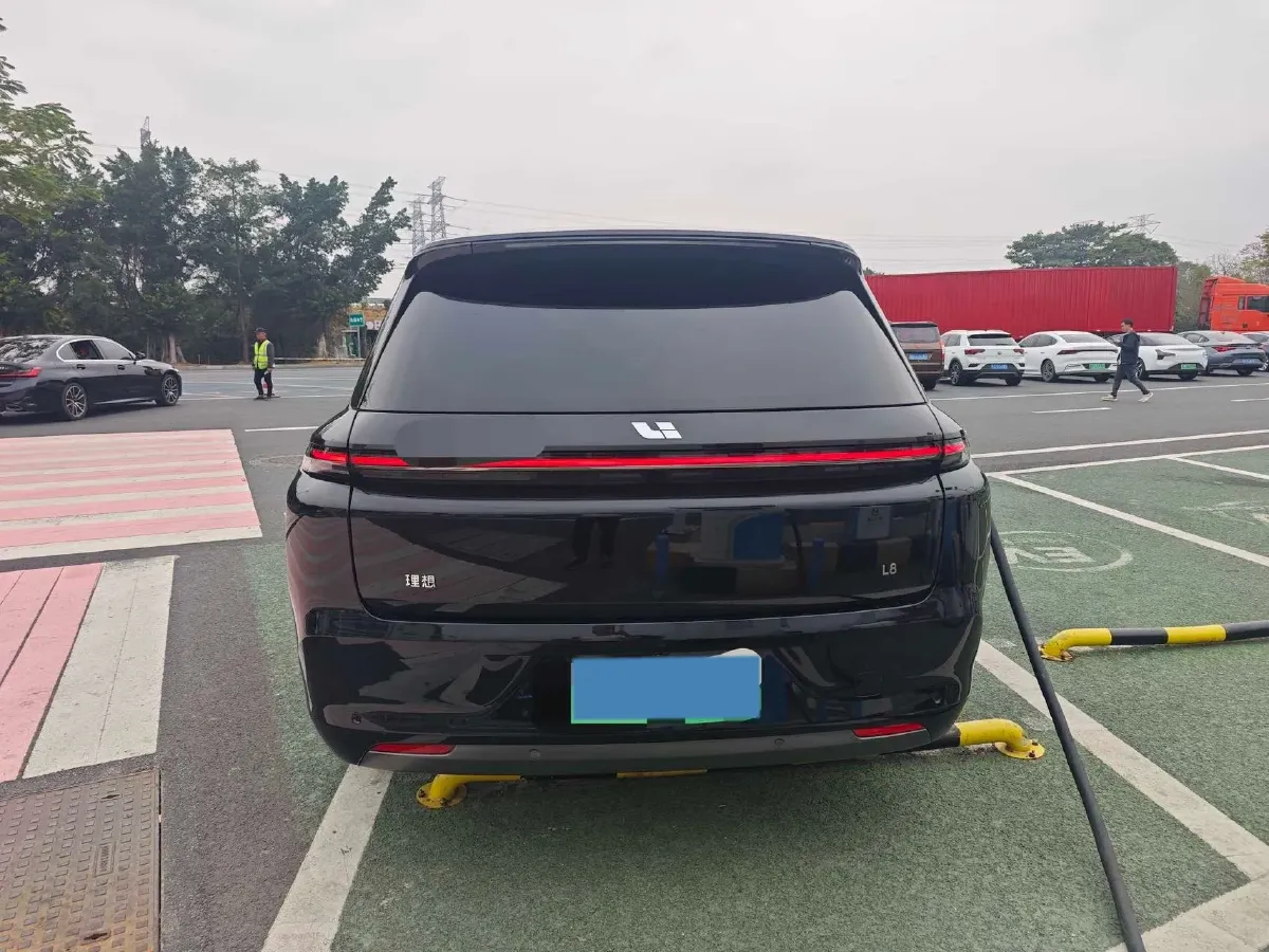 2023 Li L8 Range Extended 154HP REEV 40.9KWH,autocango,china used car exporter,china ev exporter,chinese used car exporter,chinese used ev exporter