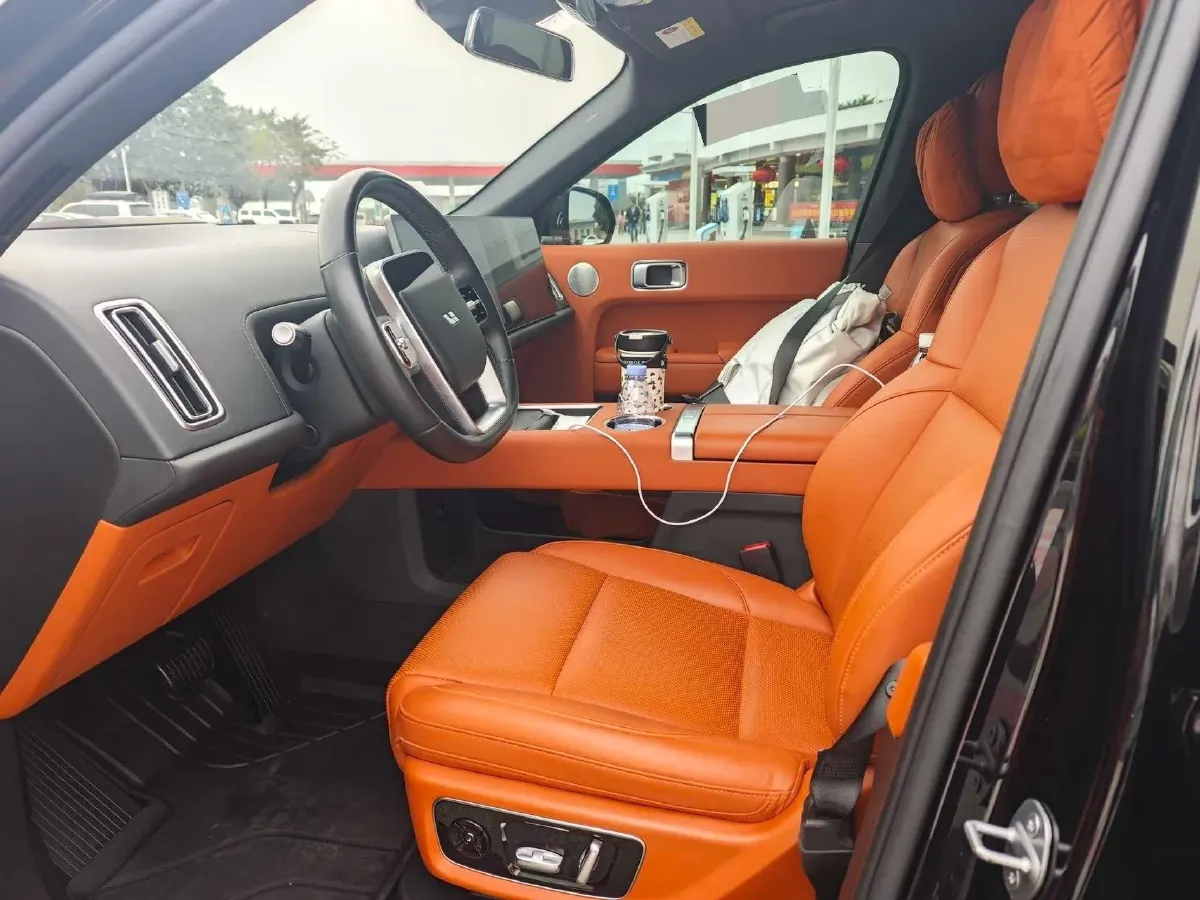 2023 Li L8 Range Extended 154HP REEV 40.9KWH,autocango,china used car exporter,china ev exporter,chinese used car exporter,chinese used ev exporter