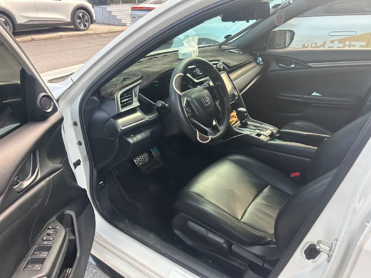 2021 Honda Civic 1.5T 177HP L4 CVT,autocango,china used car exporter,china ev exporter,chinese used car exporter,chinese used ev exporter