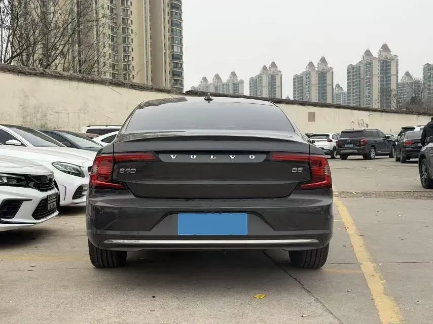 2023 Volvo S90 2.0T 250HP L4 8AT,autocango,china used car exporter,china ev exporter,chinese used car exporter,chinese used ev exporter