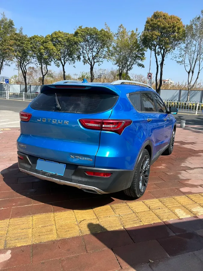 2018 Jetour X70 1.5T 147HP L4 5MT,autocango,china used car exporter,china ev exporter,chinese used car exporter,chinese used ev exporter
