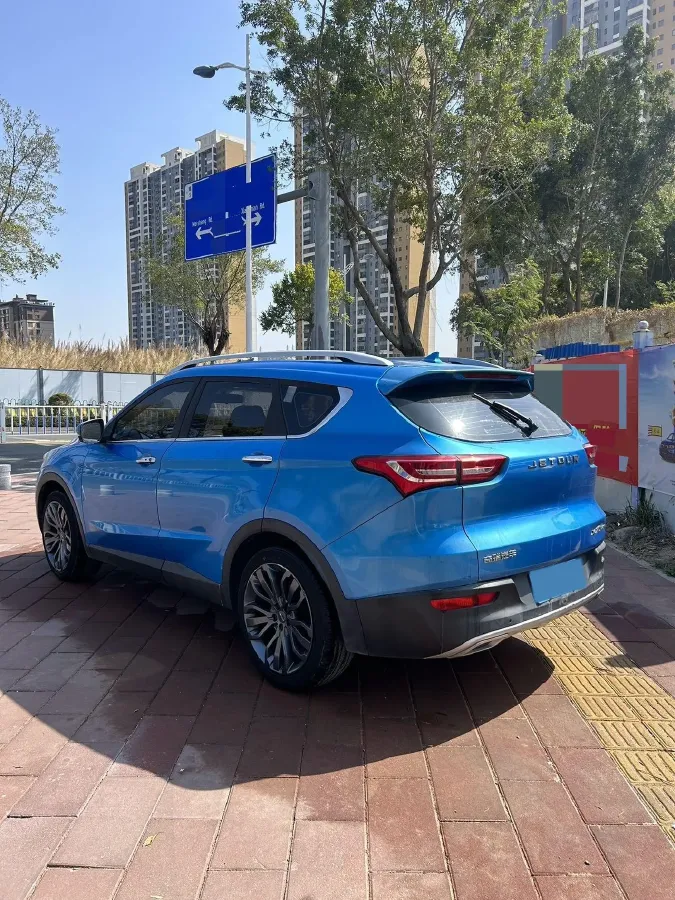 2018 Jetour X70 1.5T 147HP L4 5MT,autocango,china used car exporter,china ev exporter,chinese used car exporter,chinese used ev exporter