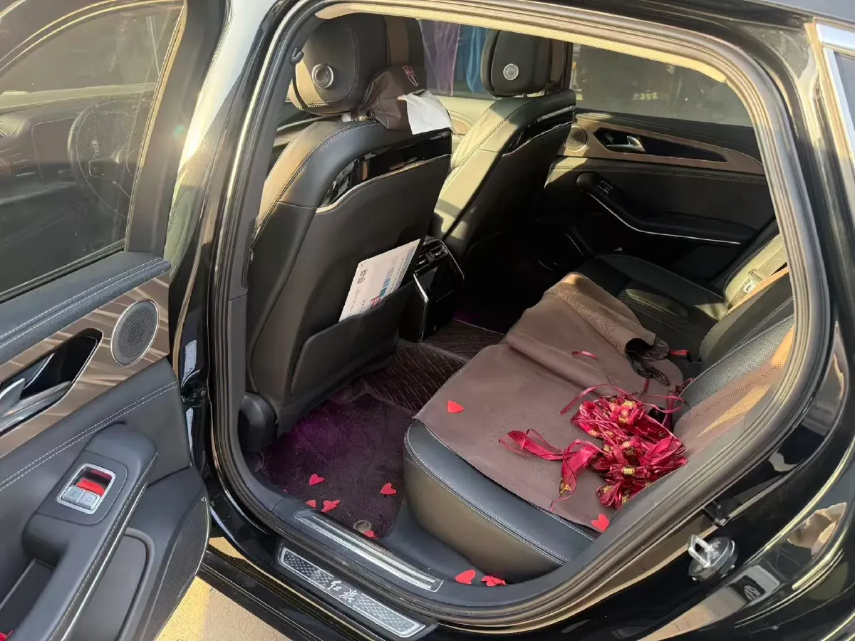 2020 HongQi H9 2.0T 252HP L4 7DCT,autocango,china used car exporter,china ev exporter,chinese used car exporter,chinese used ev exporter