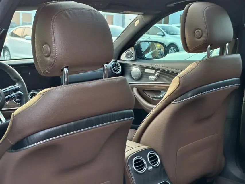 2022 Mercedes-Benz GLC Class 2.0T 258HP L4 9AT,autocango,china used car exporter,china ev exporter,chinese used car exporter,chinese used ev exporter