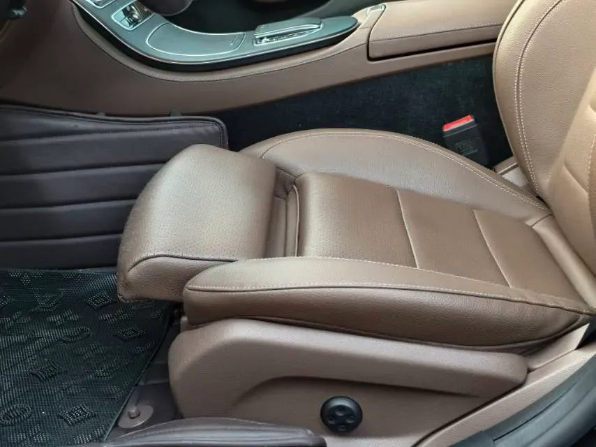 2022 Mercedes-Benz GLC Class 2.0T 258HP L4 9AT,autocango,china used car exporter,china ev exporter,chinese used car exporter,chinese used ev exporter