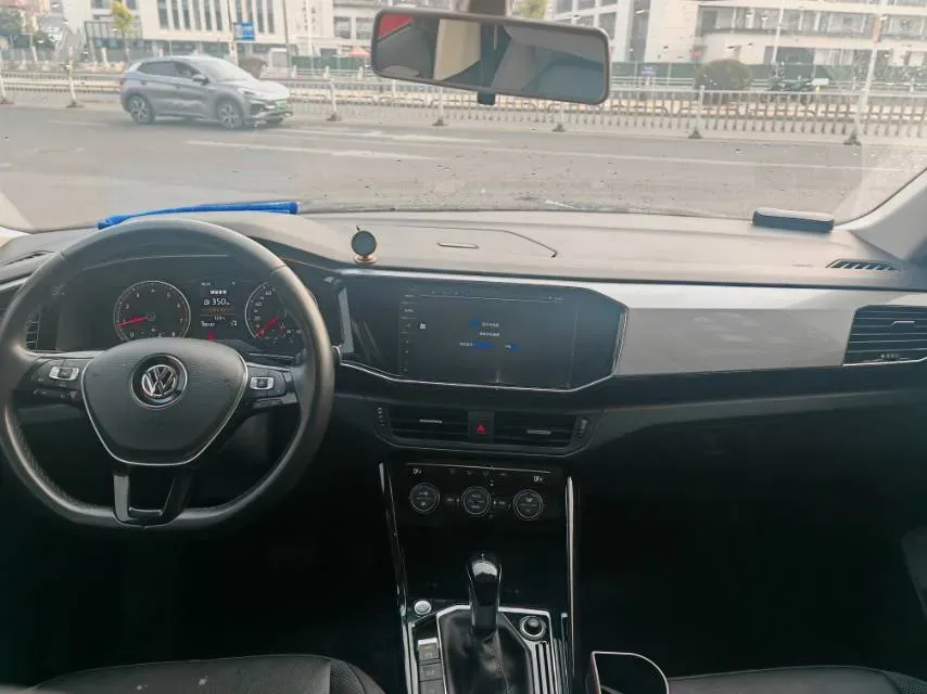 2019 Jeep Cherokee 2.0T 234HP L4 9AT,autocango,china used car exporter,china ev exporter,chinese used car exporter,chinese used ev exporter