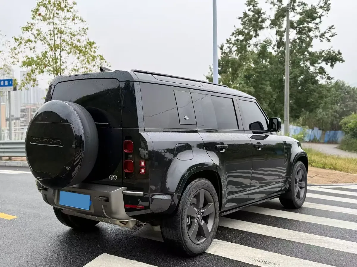 2024 Land Rover Defender 3.0T 400HP L6 8AT,autocango,china used car exporter,china ev exporter,chinese used car exporter,chinese used ev exporter