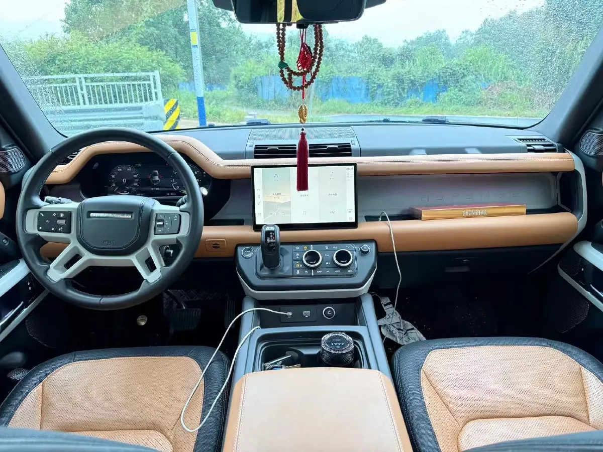 2024 Land Rover Defender 3.0T 400HP L6 8AT,autocango,china used car exporter,china ev exporter,chinese used car exporter,chinese used ev exporter