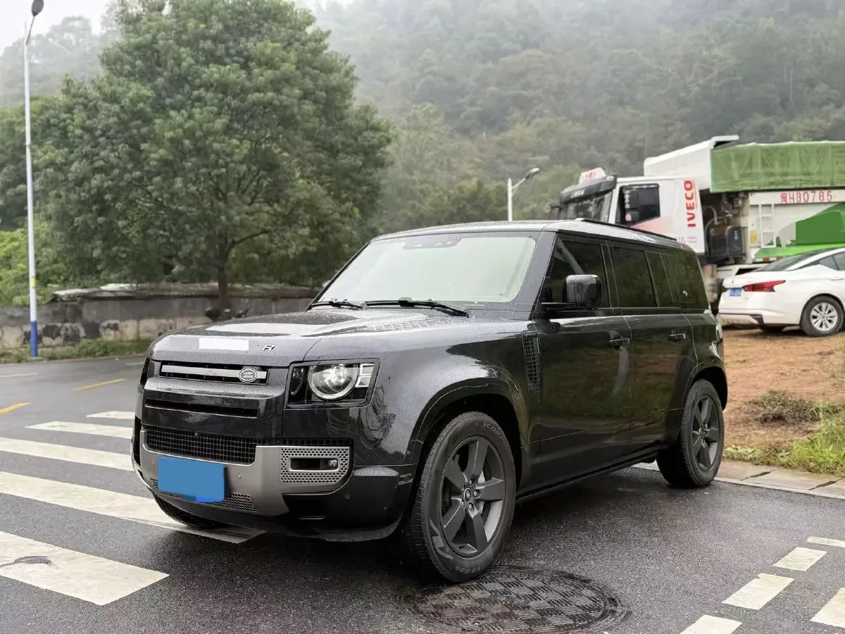 2024 Land Rover Defender 3.0T 400HP L6 8AT,autocango,china used car exporter,china ev exporter,chinese used car exporter,chinese used ev exporter