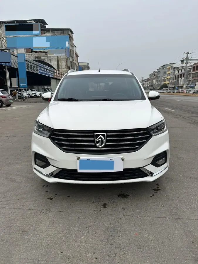 2018 BaoJun 360 1.5L 112HP L4 6MT,autocango,china used car exporter,china ev exporter,chinese used car exporter,chinese used ev exporter