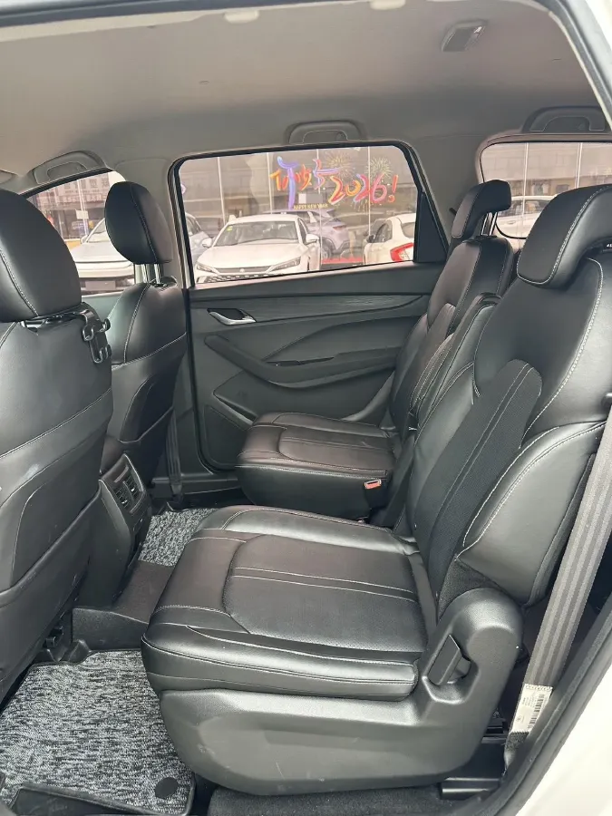 2018 BaoJun 360 1.5L 112HP L4 6MT,autocango,china used car exporter,china ev exporter,chinese used car exporter,chinese used ev exporter