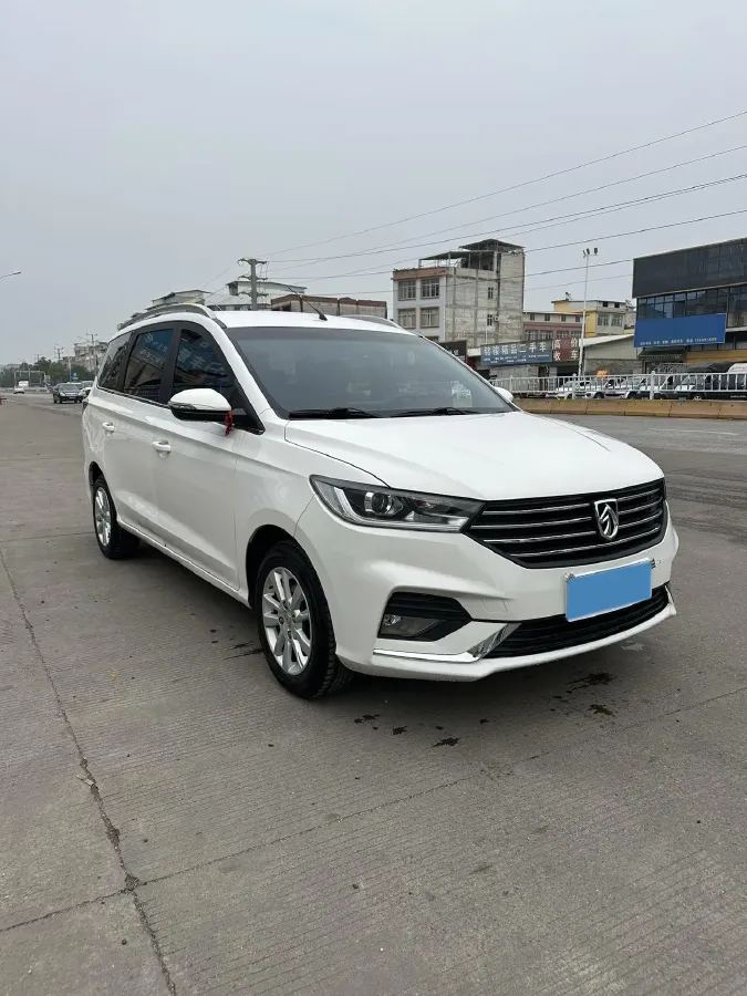 2018 BaoJun 360 1.5L 112HP L4 6MT,autocango,china used car exporter,china ev exporter,chinese used car exporter,chinese used ev exporter