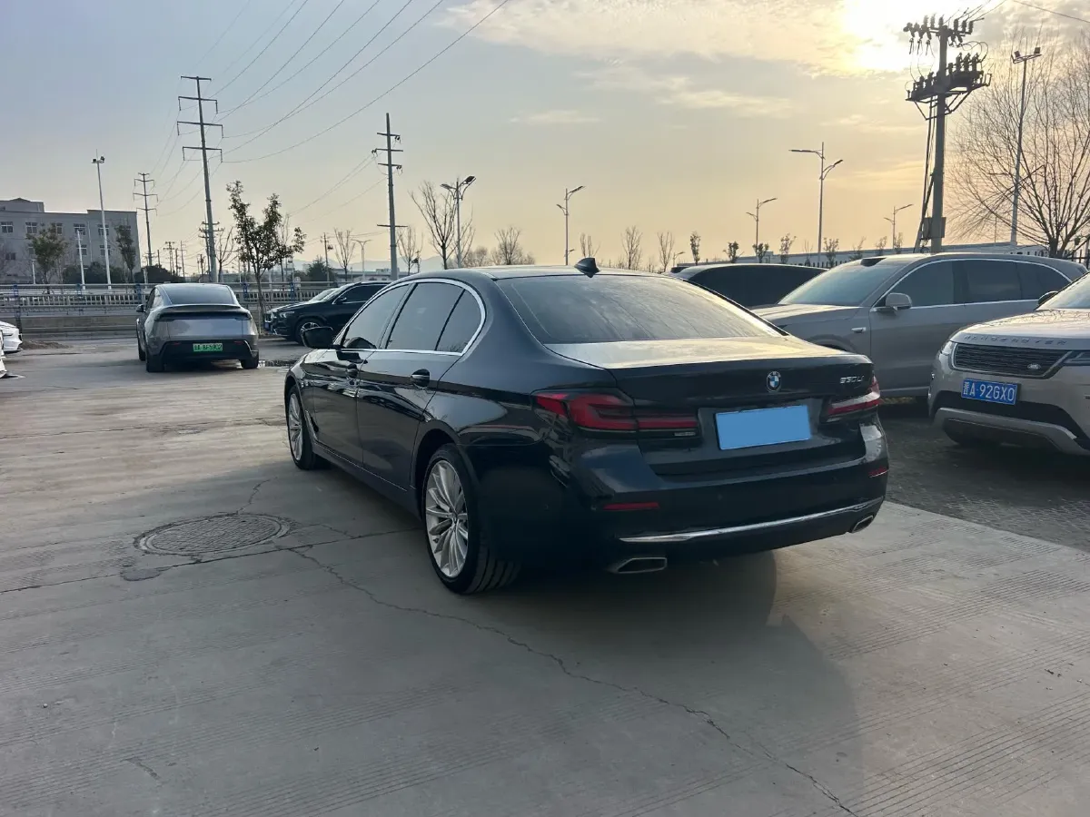 2023 BMW 5 Series 2.0T 245HP L4 8AT,autocango,china used car exporter,china ev exporter,chinese used car exporter,chinese used ev exporter
