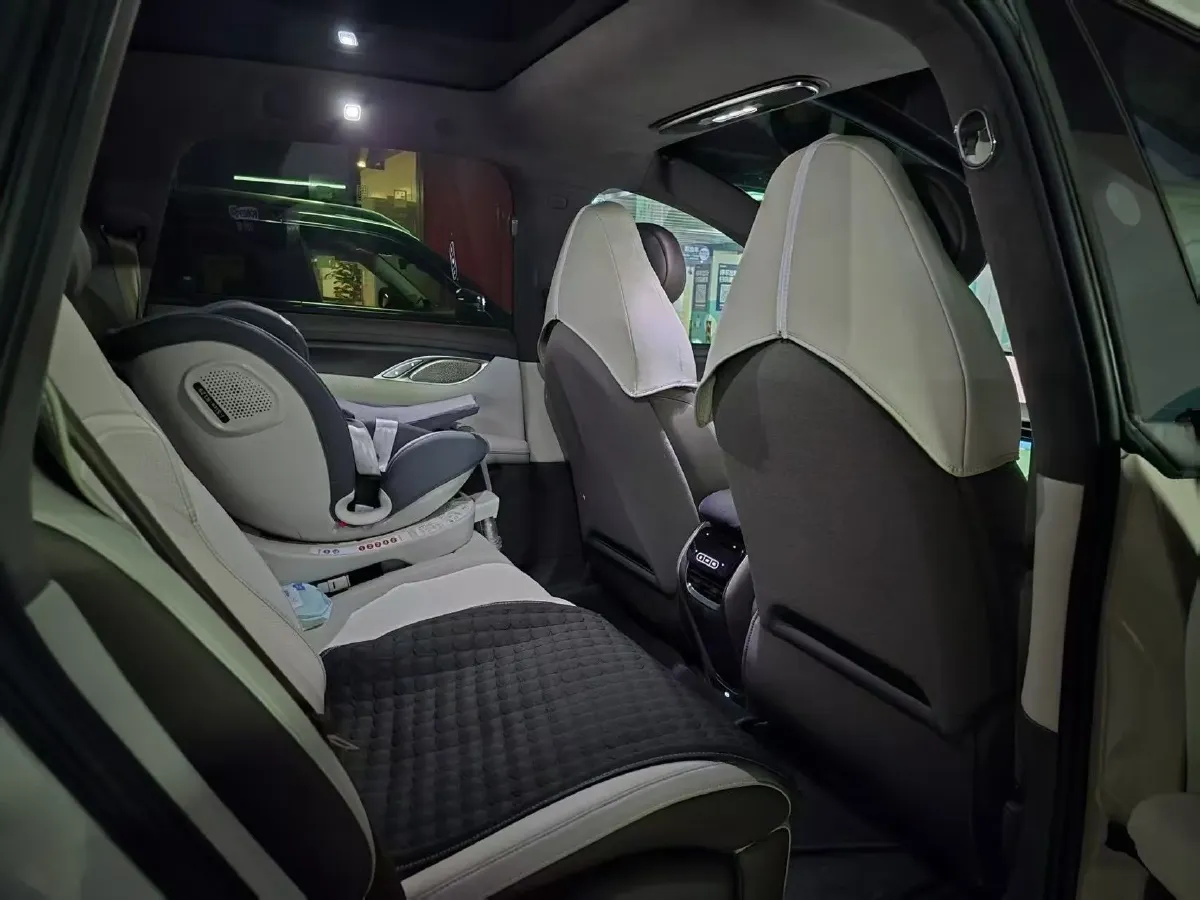 2023 IM LS7 BEV 100KWH,autocango,china used car exporter,china ev exporter,chinese used car exporter,chinese used ev exporter