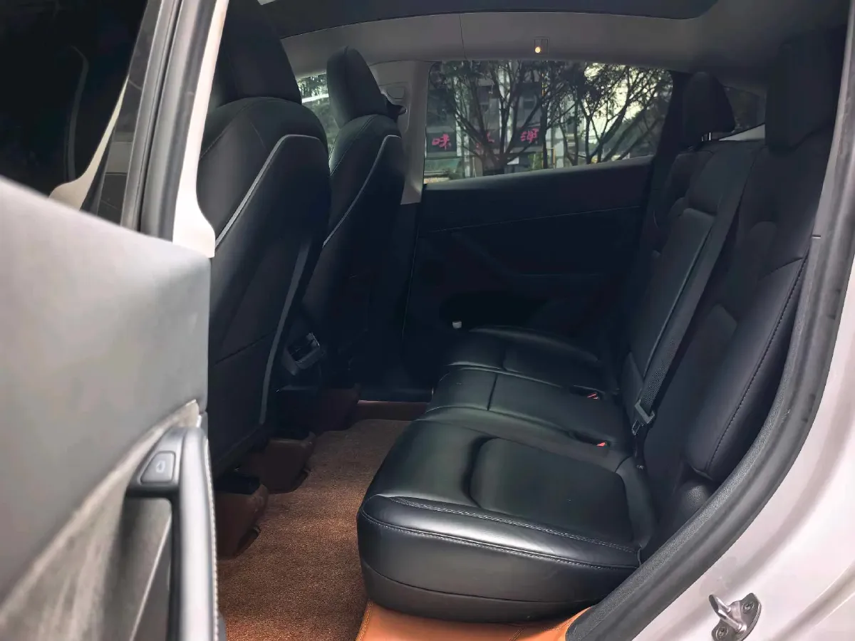 2022 Tesla Model Y BEV 60KWH,autocango,china used car exporter,china ev exporter,chinese used car exporter,chinese used ev exporter