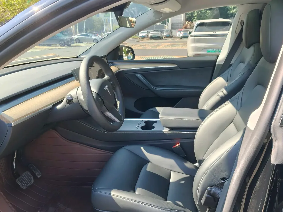 2022 Tesla Model Y BEV 60KWH,autocango,china used car exporter,china ev exporter,chinese used car exporter,chinese used ev exporter