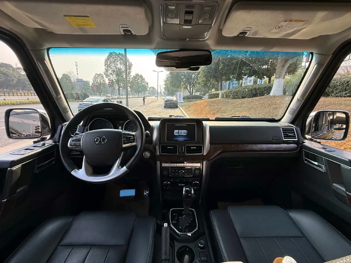 2018 Beijing BJ80 2.3T 231HP L4 6AT,autocango,china used car exporter,china ev exporter,chinese used car exporter,chinese used ev exporter