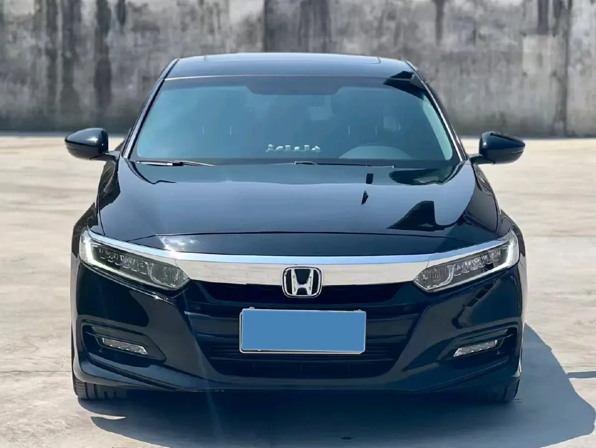 2018 Honda Accord 1.5T 194HP L4 CVT,autocango,china used car exporter,china ev exporter,chinese used car exporter,chinese used ev exporter