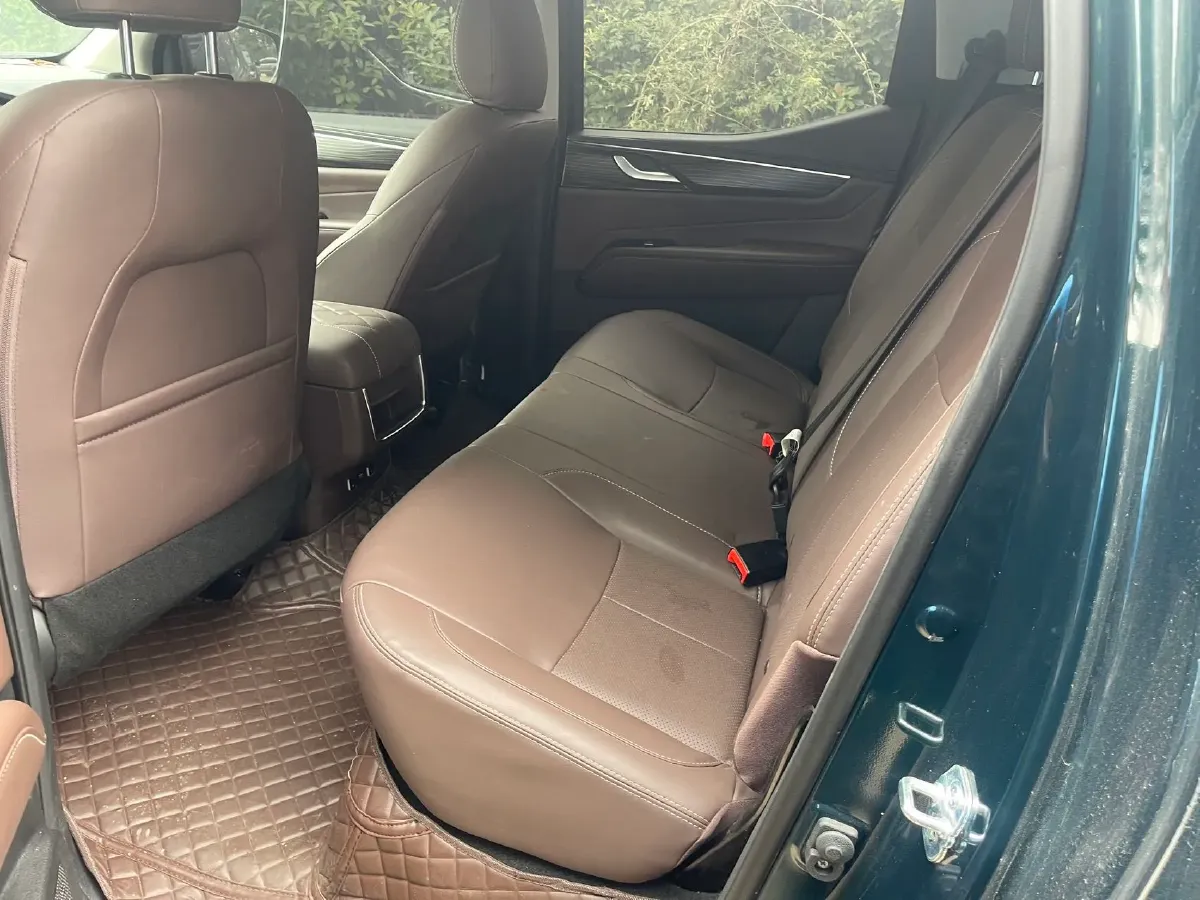 2023 Dongfeng PaLaSuo 2.0T 228HP L4 8AT,autocango,china used car exporter,china ev exporter,chinese used car exporter,chinese used ev exporter