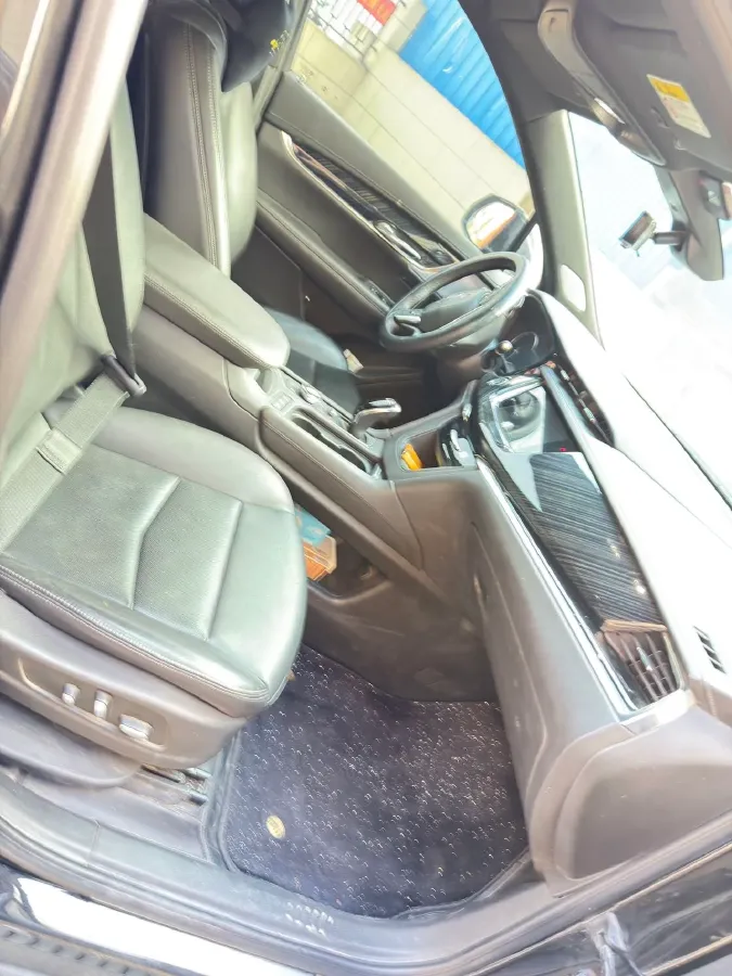 2022 Cadillac XT6 2.0T 237HP L4 9AT,autocango,china used car exporter,china ev exporter,chinese used car exporter,chinese used ev exporter