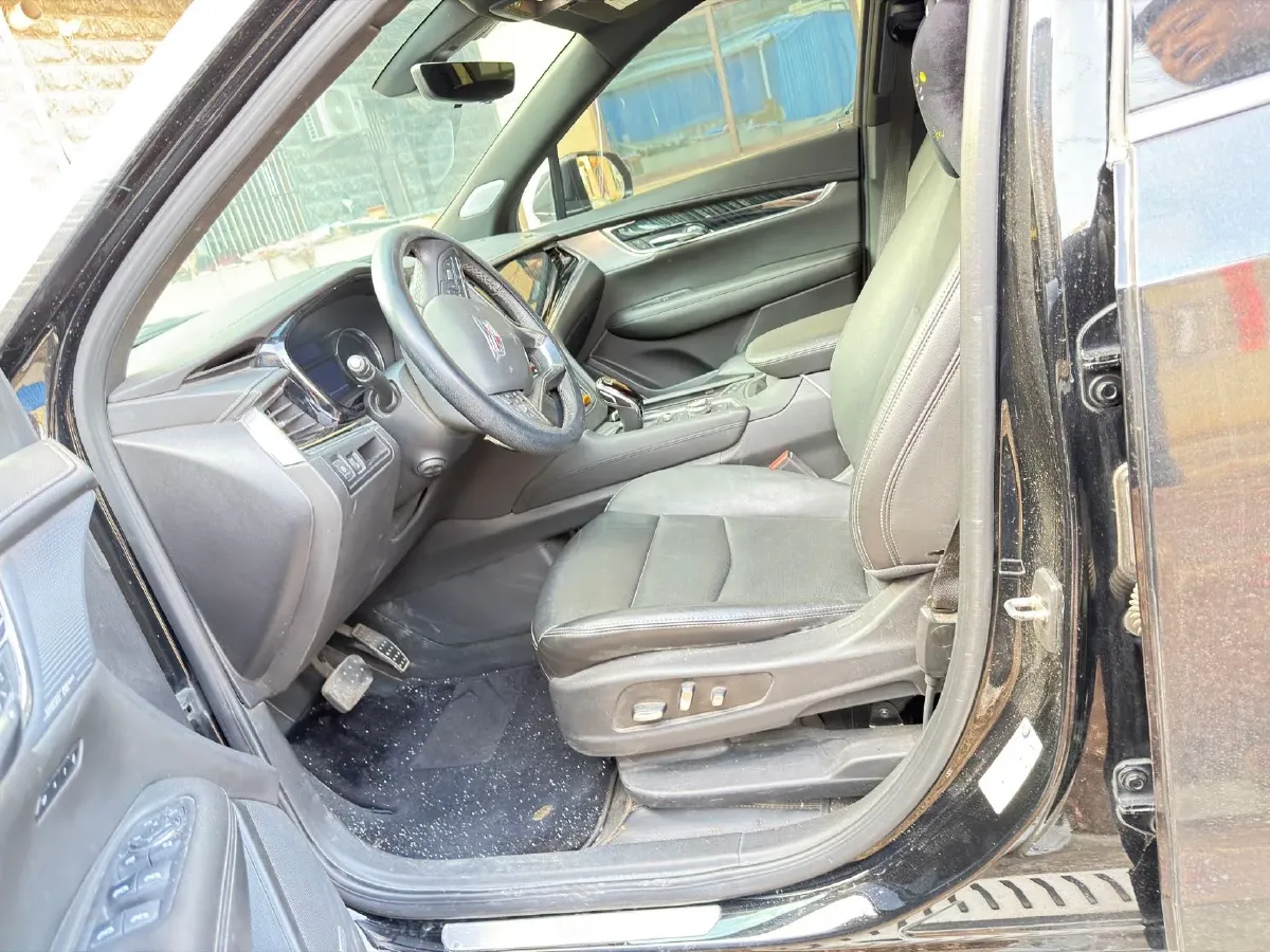 2022 Cadillac XT6 2.0T 237HP L4 9AT,autocango,china used car exporter,china ev exporter,chinese used car exporter,chinese used ev exporter