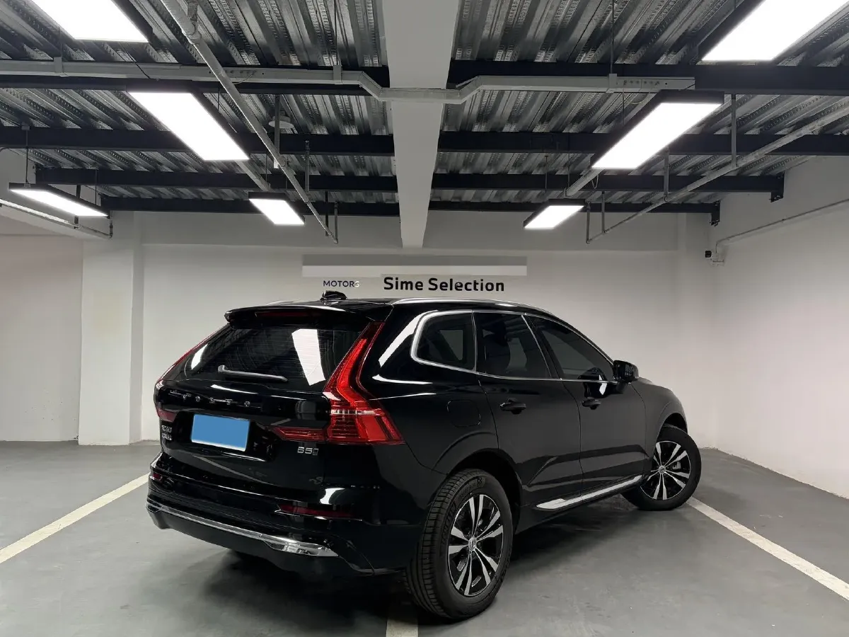 2024 Volvo XC60 2.0T 250HP L4 8AT,autocango,china used car exporter,china ev exporter,chinese used car exporter,chinese used ev exporter