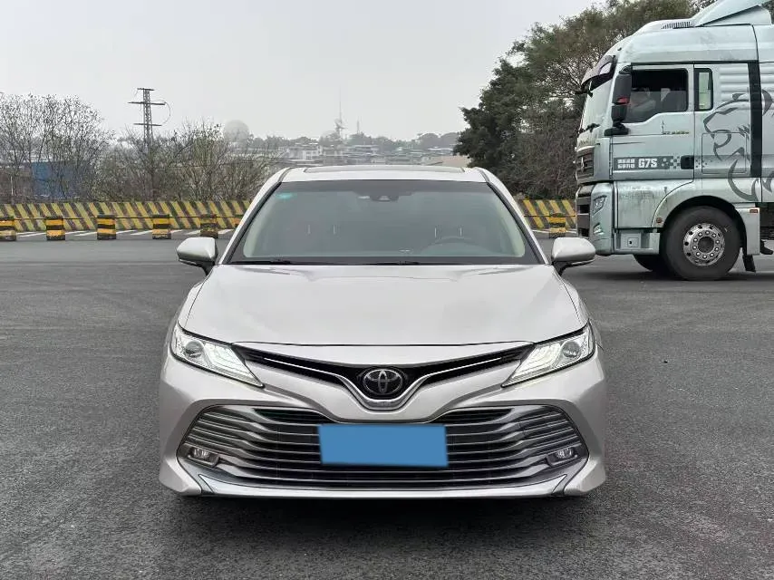 2018 Toyota Camry 2.0L 169HP L4 6AT,autocango,china used car exporter,china ev exporter,chinese used car exporter,chinese used ev exporter
