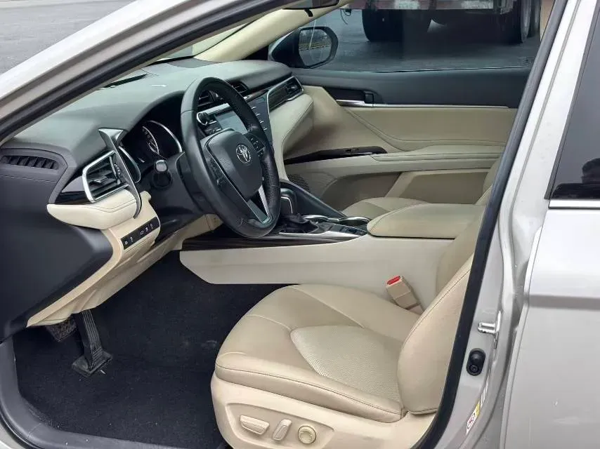 2018 Toyota Camry 2.0L 169HP L4 6AT,autocango,china used car exporter,china ev exporter,chinese used car exporter,chinese used ev exporter